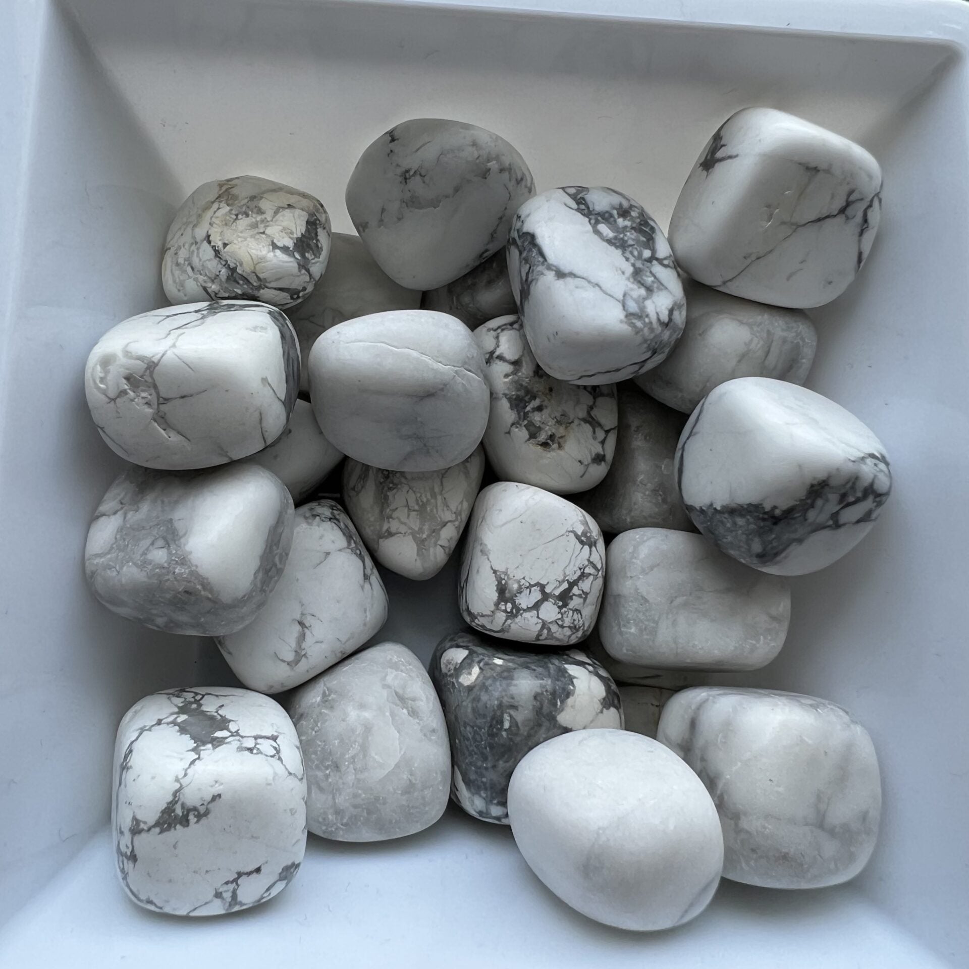Howlite Tumbles image 1