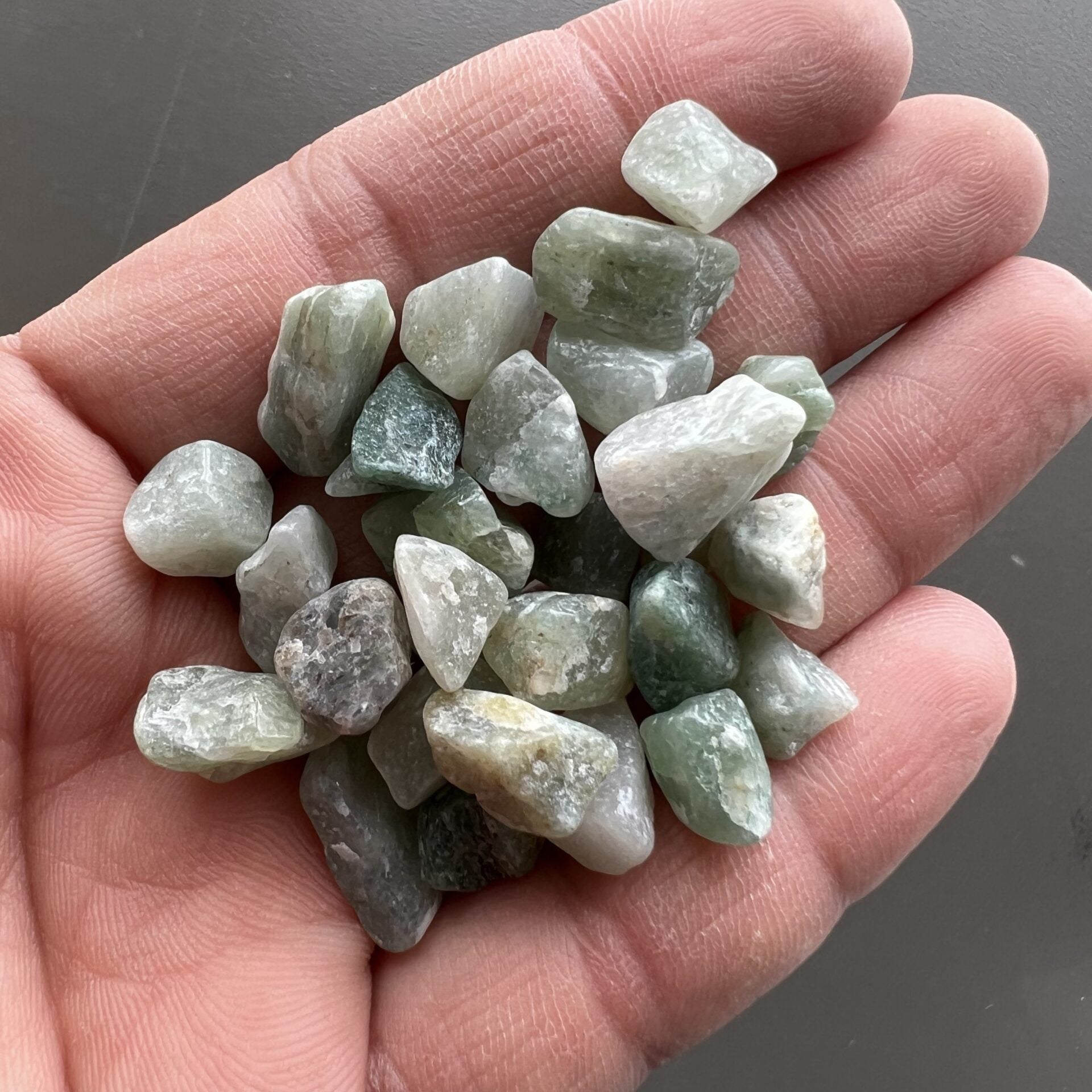 Light Green Aventurine Chips - 250gm pack image