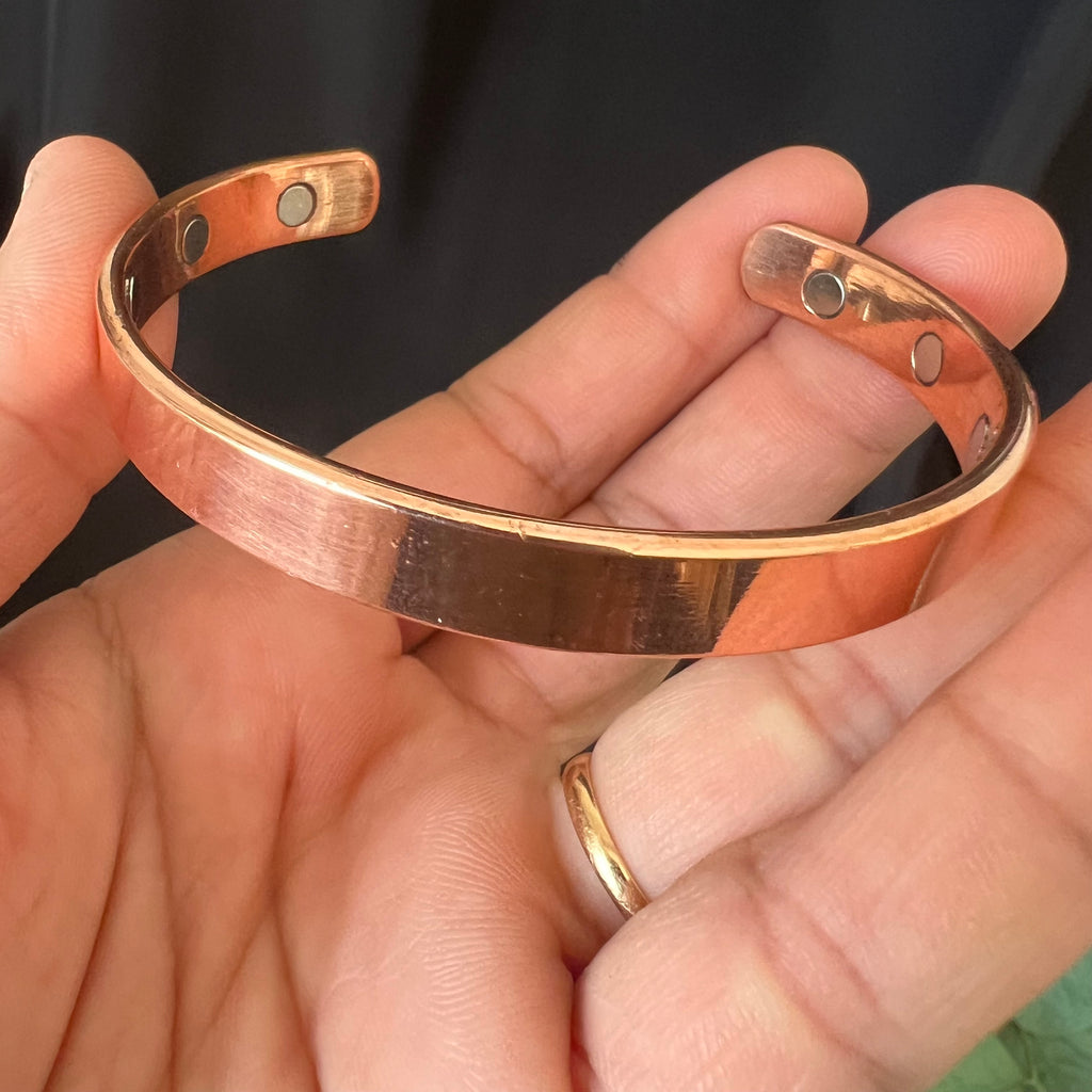Solid Copper bracelet/cuff with magnets
