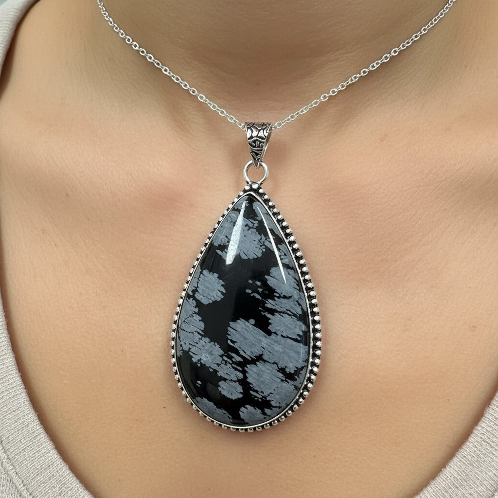 Snow Flakes Obsidian pendant