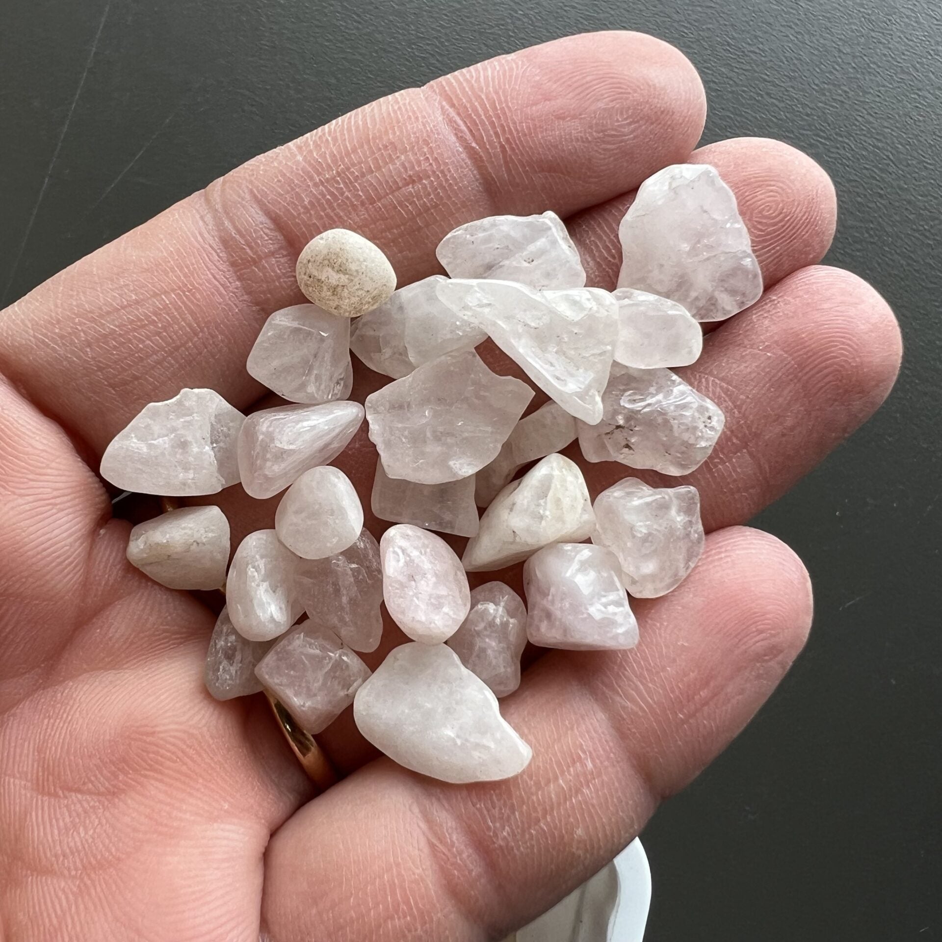 Rose Quartz Chips image 0