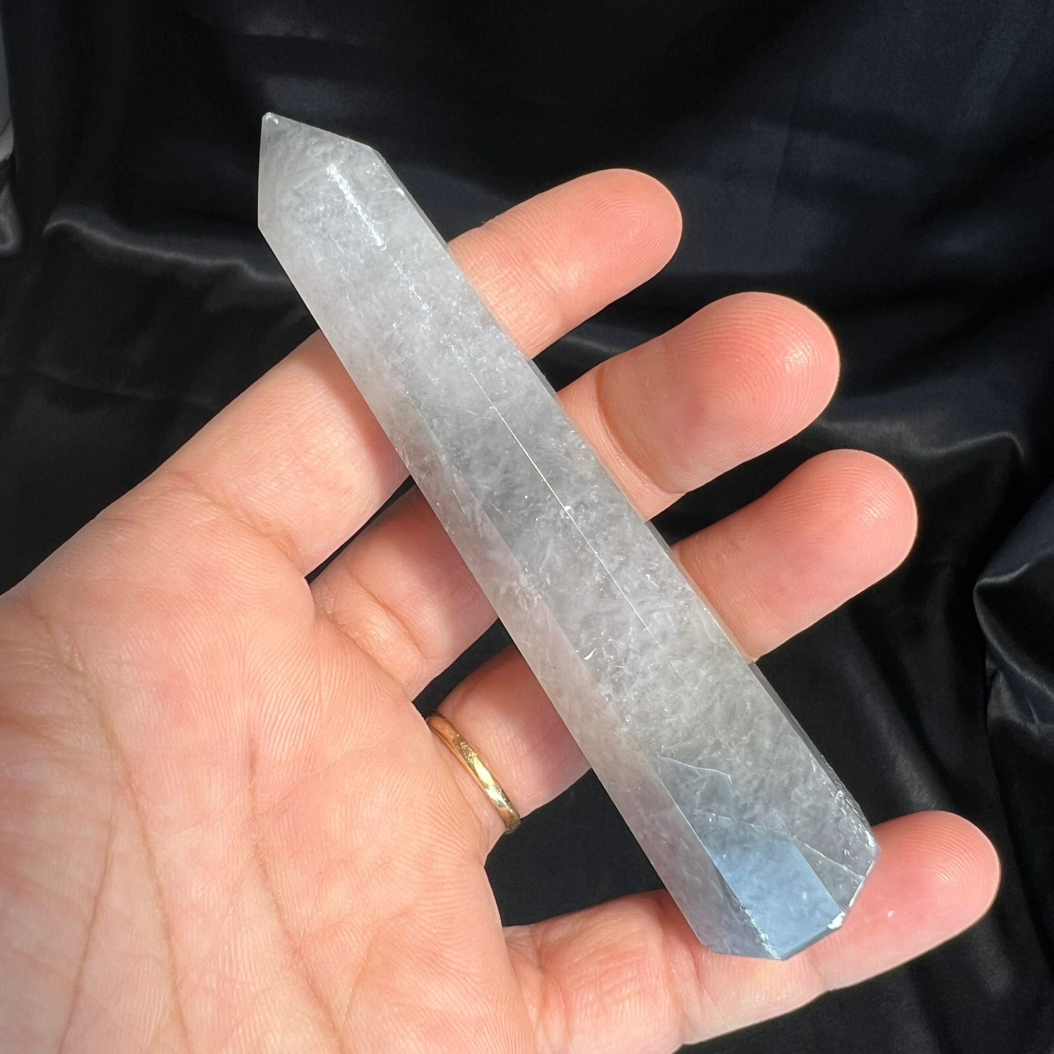 Grey Quartz Point image 0