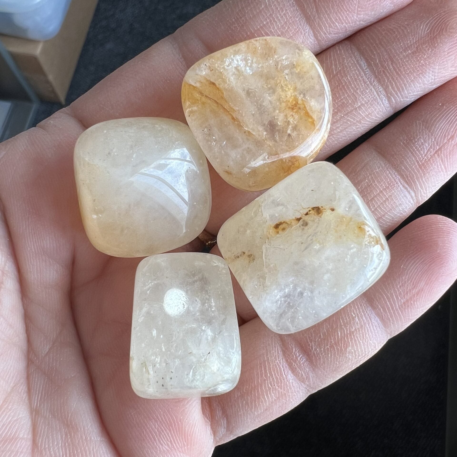 Golden Healer Quartz Tumbles - 1kg pack image