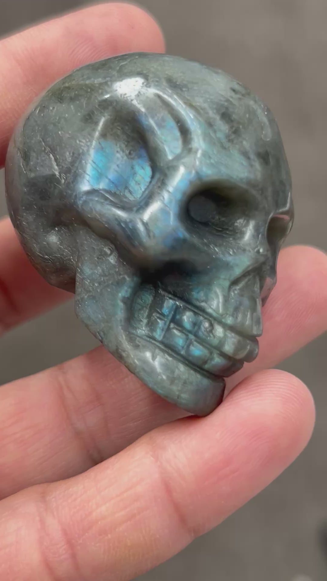 Skull - Labradorite (5cm)
