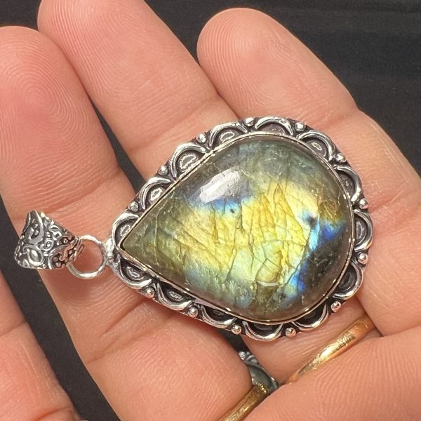 Labradorite Pendant